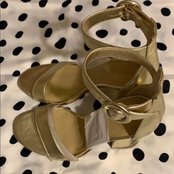 Marc Fisher Magali Heeled Sandals, Gold Size 7 - Picture 3 of 5
